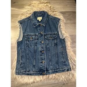 Cabela’s blue jeans vest